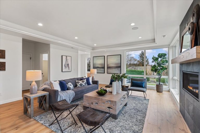 New windows contractor Seattle WA